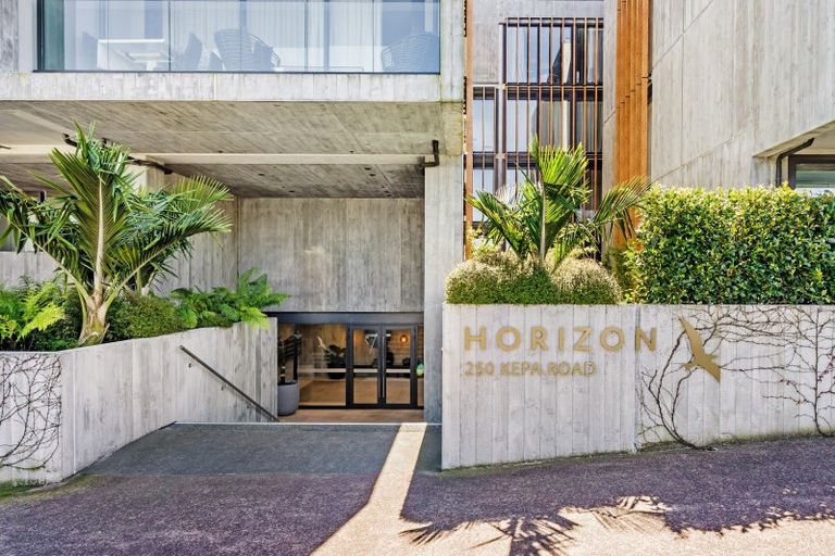 Photo of property in 203/250 Kepa Road, Mission Bay, Auckland, 1071