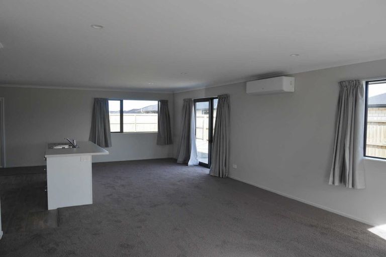 Photo of property in 36 Nicolau Avenue, Rolleston, 7615