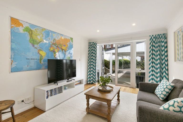 Photo of property in 38 Otaki Street, Miramar, Wellington, 6022