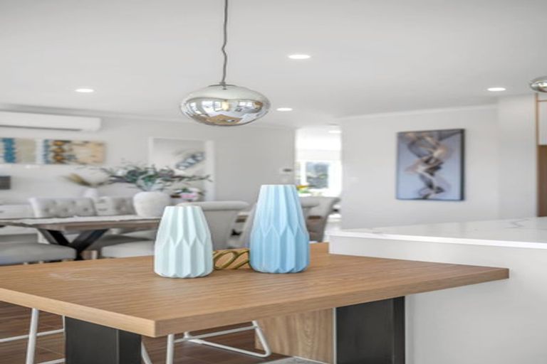 Photo of property in 25 Elevation Street, Flat Bush, Auckland, 2019