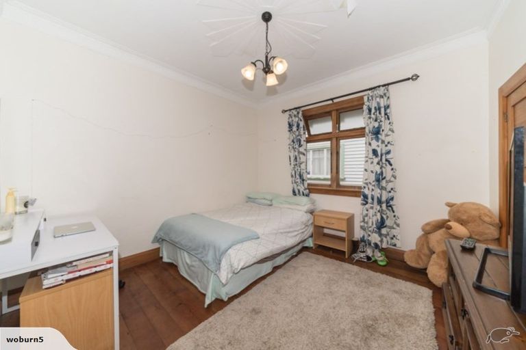 Photo of property in 33 Thomson Street, West End, Palmerston North, 4412