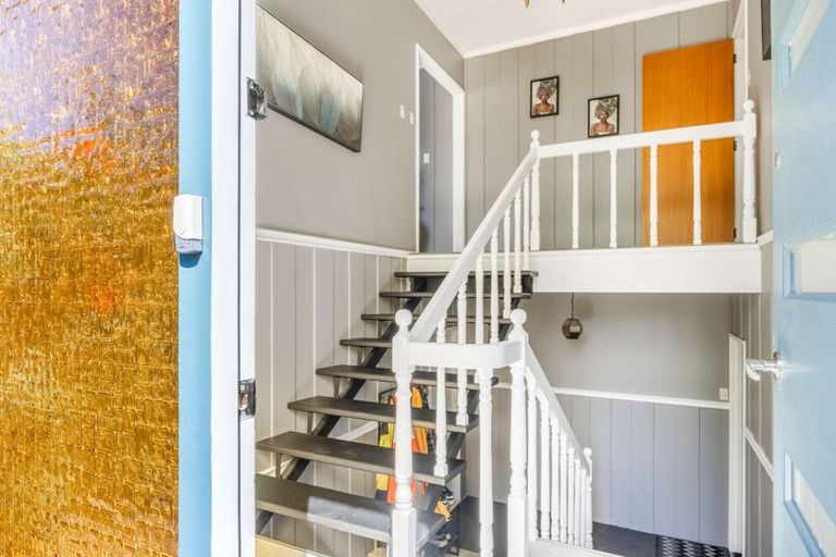 Photo of property in 12 Banks Street, Tolaga Bay, 4077