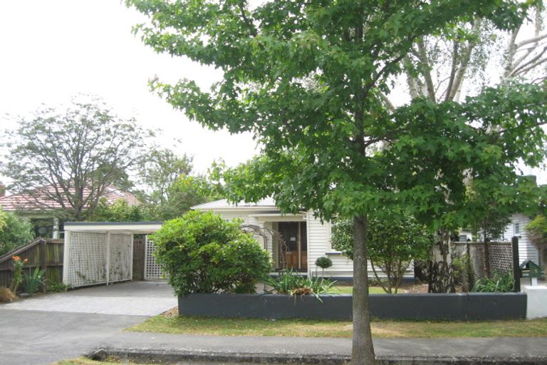 Photo of property in 18 Norfolk Street, St Albans, Christchurch, 8052