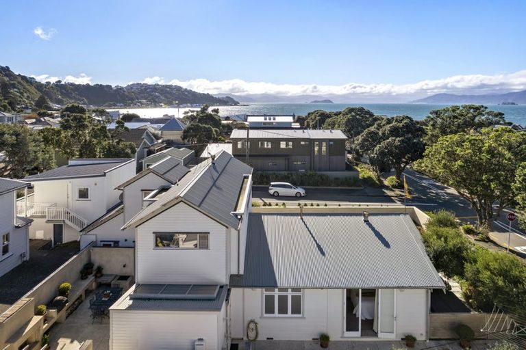 Photo of property in 18 Forres Street, Seatoun, Wellington, 6022