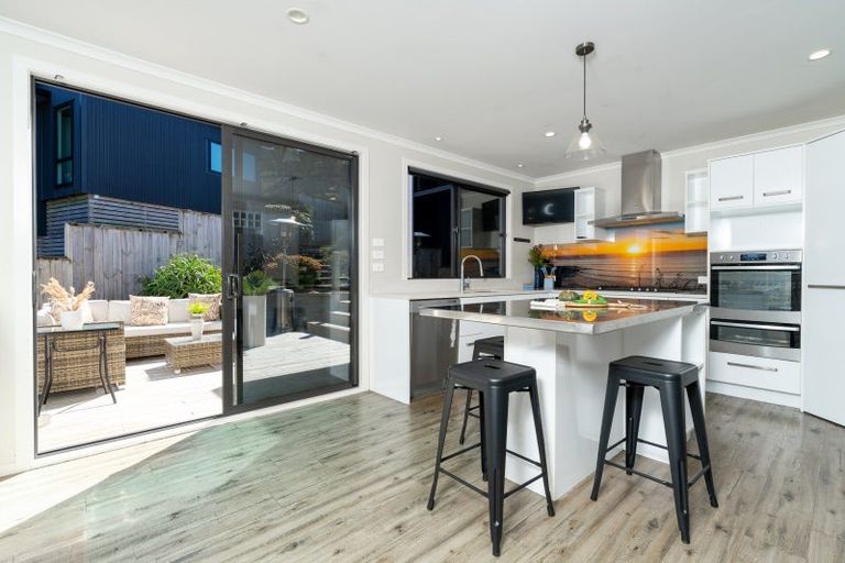 Photo of property in 38 Robertson Street, Raglan, 3225