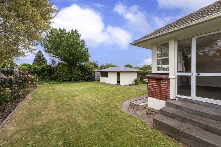 Photo of property in 39 Acacia Avenue, Upper Riccarton, Christchurch, 8041