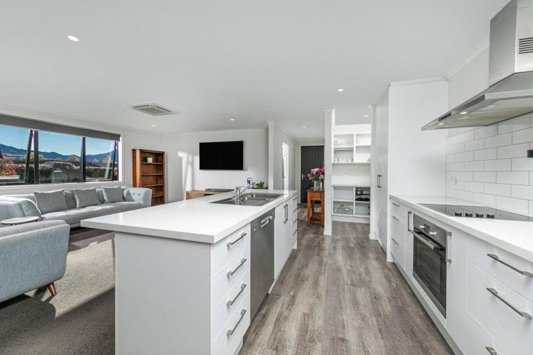 Photo of property in 73 Frye Crescent, Albert Town, Wanaka, 9305