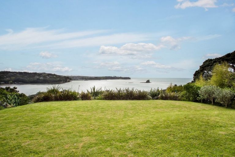 Photo of property in 85 Tiri Road, Tindalls Beach, Whangaparaoa, 0930