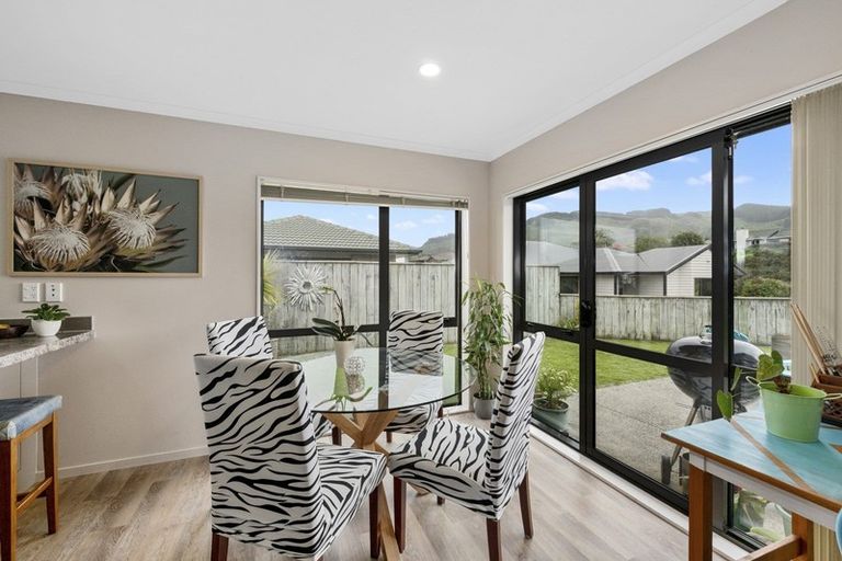 Photo of property in 9 Percy Kinsman Crescent, Riverstone Terraces, Upper Hutt, 5018