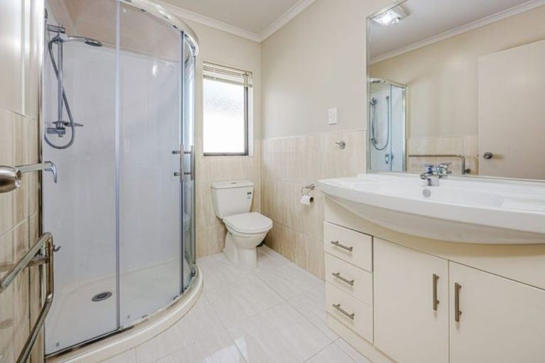 Photo of property in 7 Mazuran Place, Flat Bush, Auckland, 2016
