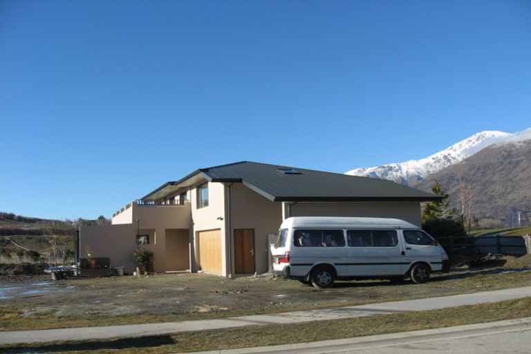 Photo of property in 10 Wellswood Way, Lower Shotover, Queenstown, 9371