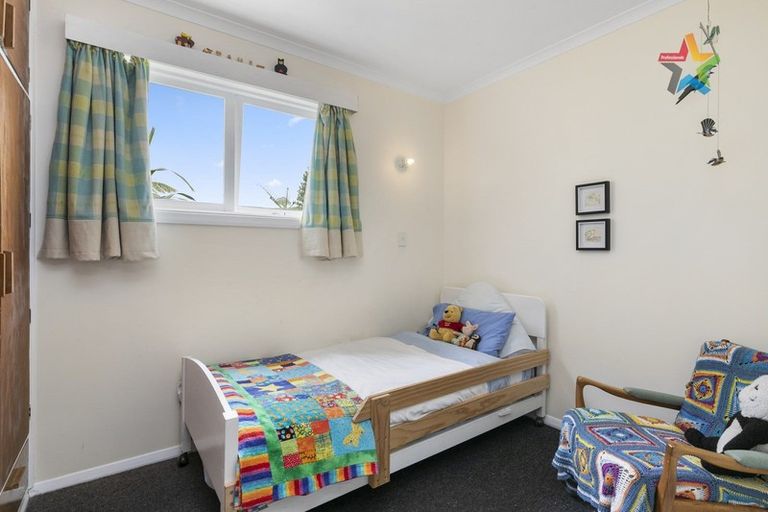 Photo of property in 8 Akatea Road, Korokoro, Lower Hutt, 5012