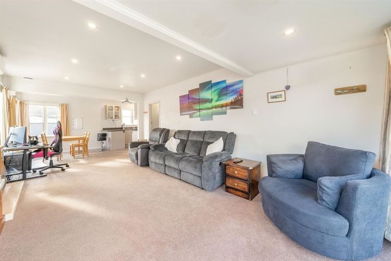 Photo of property in 70 Westminster Road, Wainuiomata, Lower Hutt, 5014