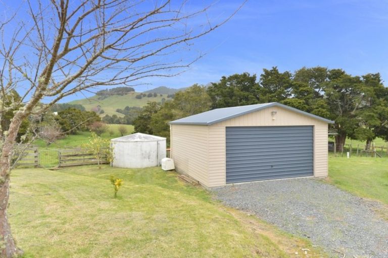 Photo of property in 132 Omana Road, Waiotira, 0193