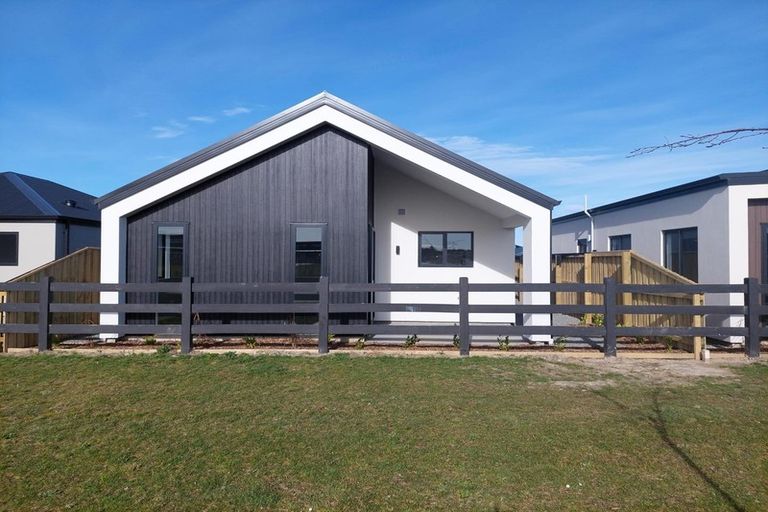 Photo of property in 21 Upham Lane, Rolleston, 7615