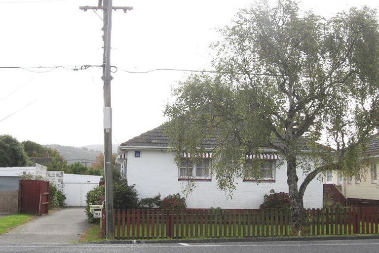 Photo of property in 215a Naenae Road, Naenae, Lower Hutt, 5011