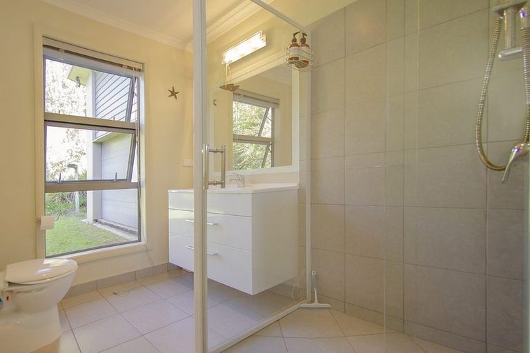 Photo of property in 9 Taunui Place, Cooks Beach, Whitianga, 3591
