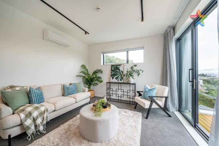 Photo of property in 6/69 Tiketike Way, Brooklyn, Wellington, 6021