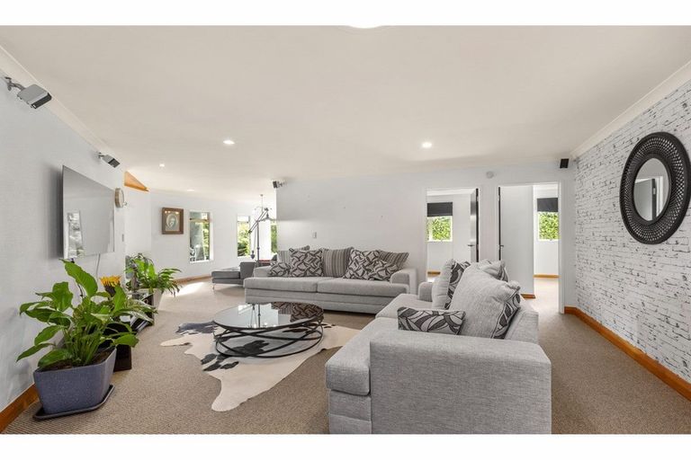 Photo of property in 2 Merlot Place, Rototuna, Hamilton, 3210