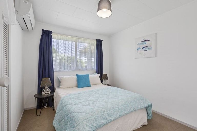 Photo of property in 1/15 Pine Street, New Lynn, Auckland, 0600