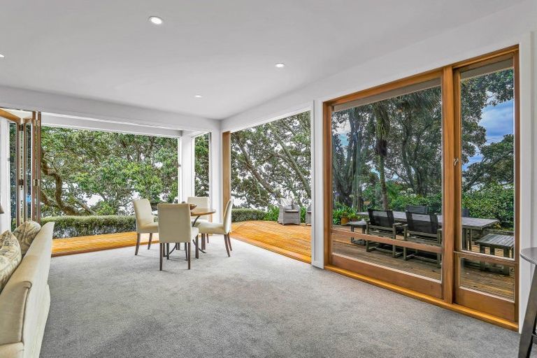 Photo of property in 16 Joan Street, Point Chevalier, Auckland, 1022