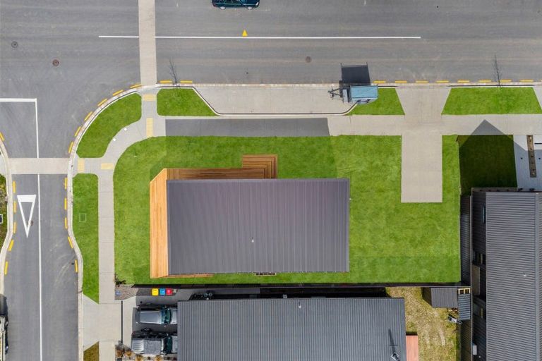 Photo of property in 32 Dunn Street, Lake Hawea, 9382