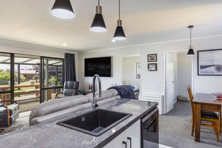 Photo of property in 6 Turangitukua Terrace, Kuratau, Turangi, 3381