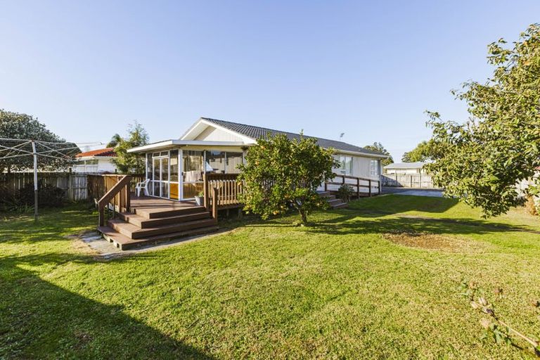 Photo of property in 138 Mahia Road, Wattle Downs, Auckland, 2103