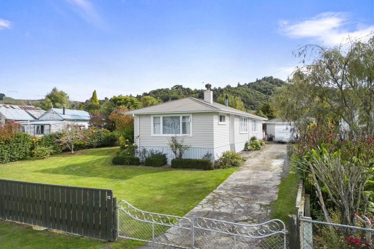Photo of property in 12 Koraenui Street, Mangaweka, 4797