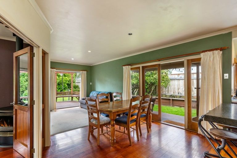 Photo of property in 90 Tamatea Road, Taupo, 3330