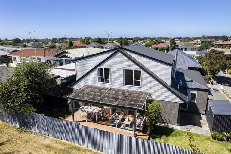 Photo of property in 1/411 Main Road North, Redwood, Christchurch, 8051