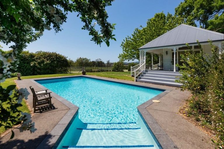 Photo of property in 291 North Road, Clevedon, Papakura, 2582