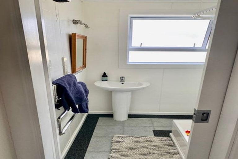 Photo of property in 73 Park Street, Winton, 9720