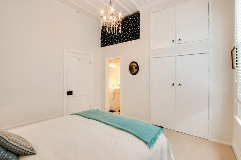 Photo of property in 92 Auckland Road, Greenmeadows, Napier, 4112