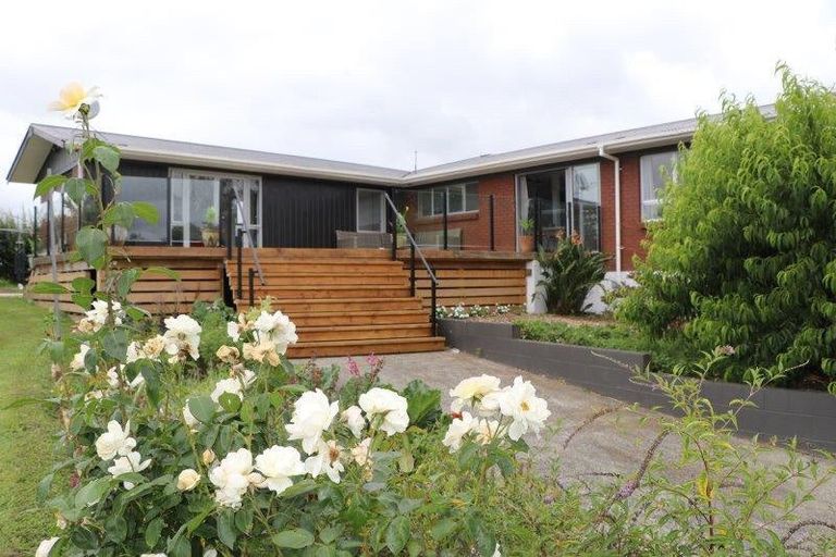 Photo of property in 2220 Kakaramea Road, Ngahinapouri, Hamilton, 3290