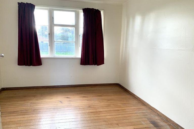 Photo of property in 8 Ajax Street, Stratford, 4332