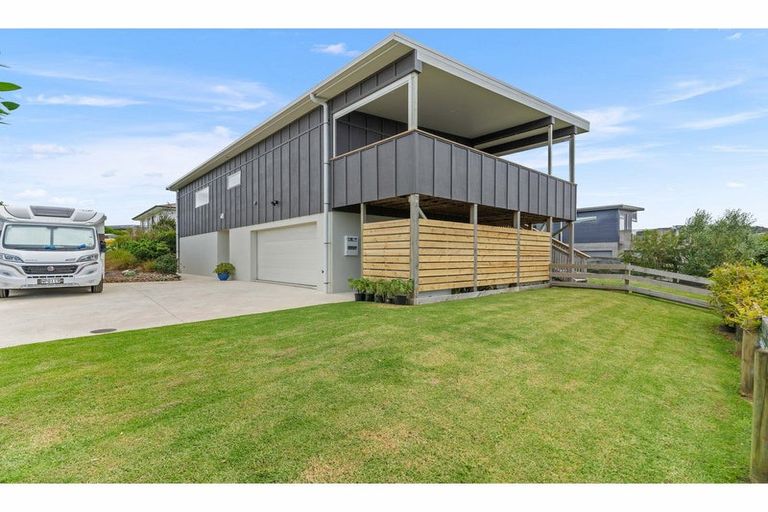 Photo of property in 7 Takahe Place, Mangawhai, 0505