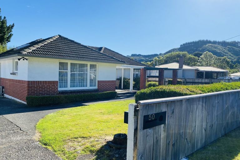 Photo of property in 50 Gillespies Road, Birchville, Upper Hutt, 5018
