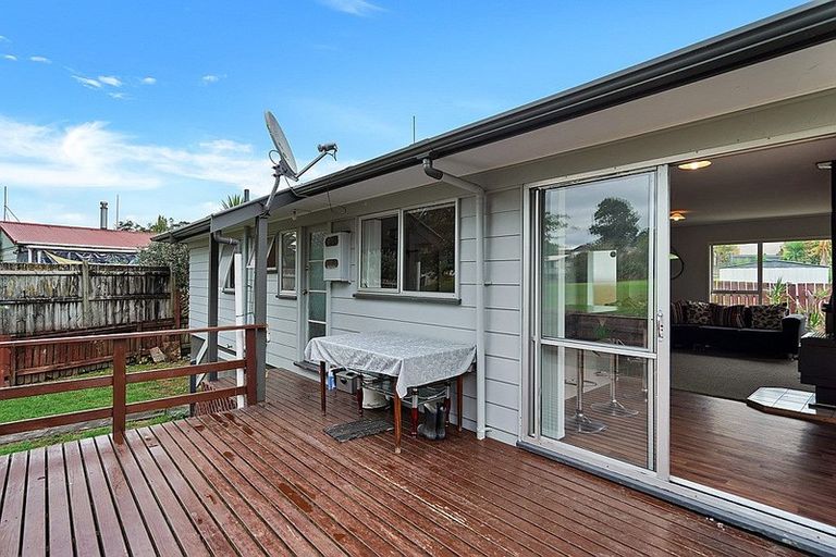 Photo of property in 1/20 Mile Place, Henderson, Auckland, 0612