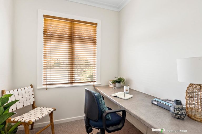 Photo of property in 71 Cashmere Avenue, Khandallah, Wellington, 6035