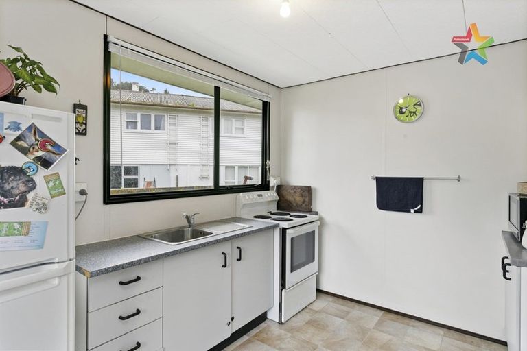 Photo of property in 2/19 Eldon Grove, Taita, Lower Hutt, 5019