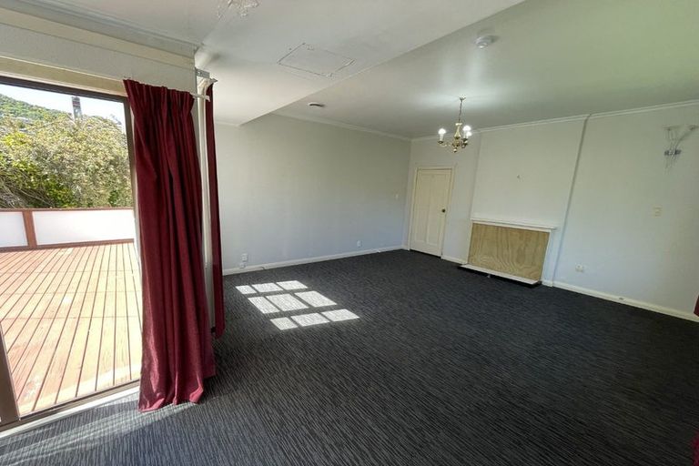 Photo of property in 38 Sunshine Avenue, Karori, Wellington, 6012
