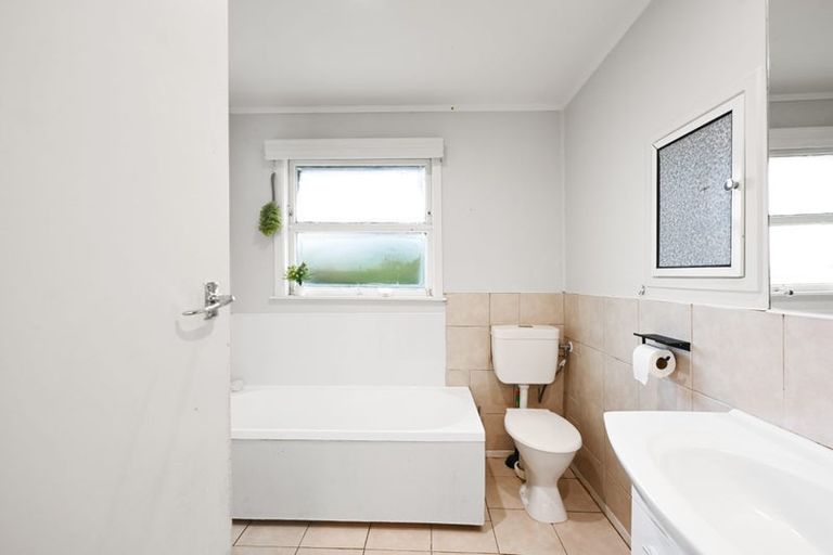 Photo of property in 62 Prisk Street, Melville, Hamilton, 3206