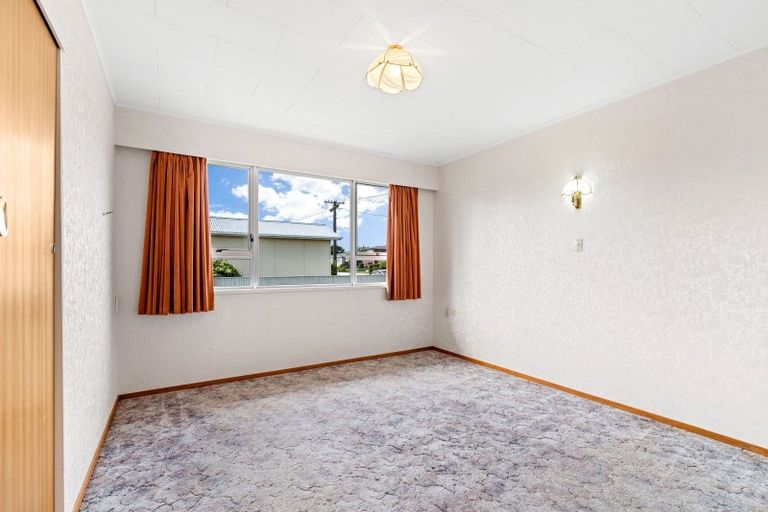 Photo of property in 3 Tawa Street, Levin, 5510