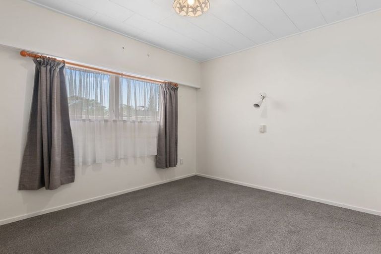 Photo of property in 7a Station Road, Khandallah, Wellington, 6035