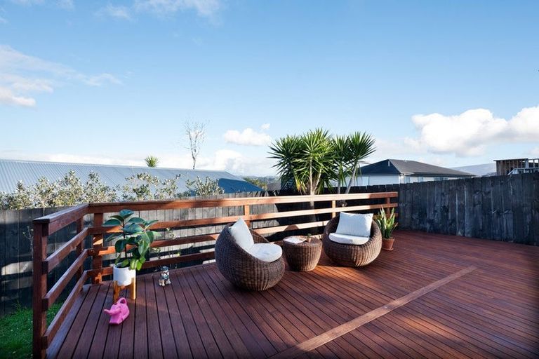 Photo of property in 230b Sturges Road, Henderson, Auckland, 0612