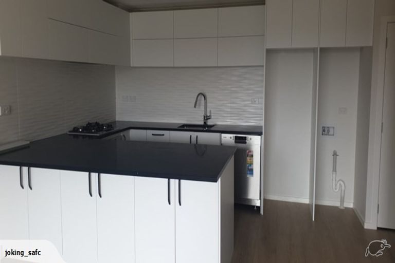 Photo of property in 2 Ridgeview Close, Red Beach, 0932