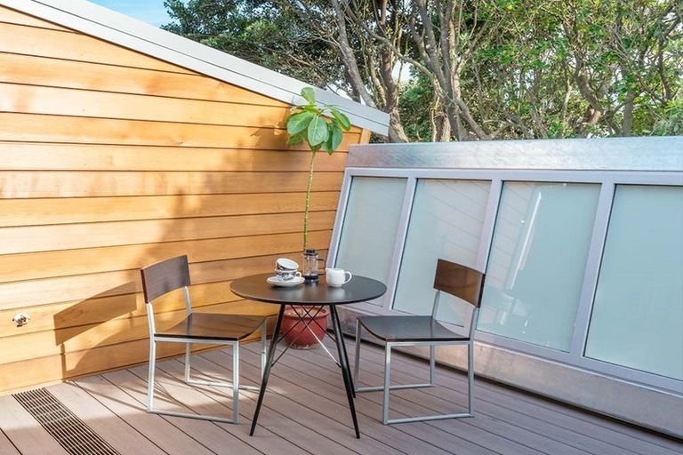 Photo of property in 29e Wai-iti Crescent, Woburn, Lower Hutt, 5010