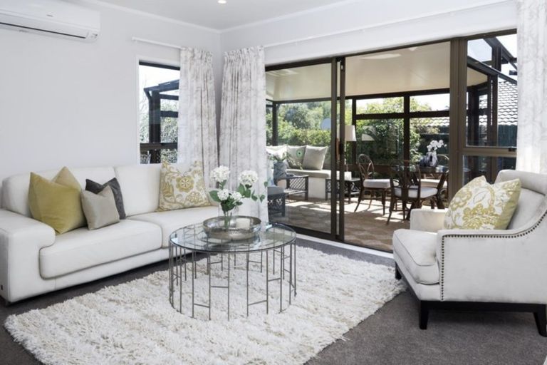 Photo of property in 2/123 Prince Regent Drive, Half Moon Bay, Auckland, 2012