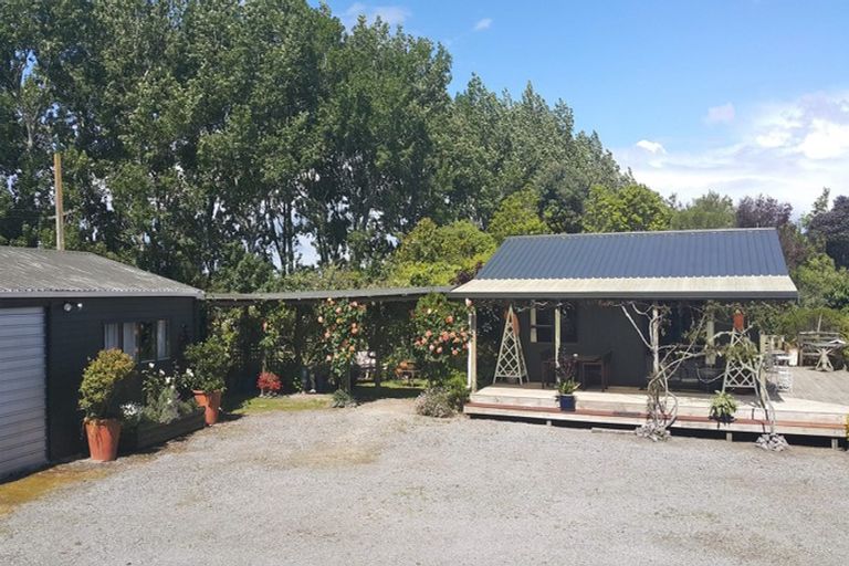 Photo of property in 18 Whakaroa Road, Kinloch, Taupo, 3385